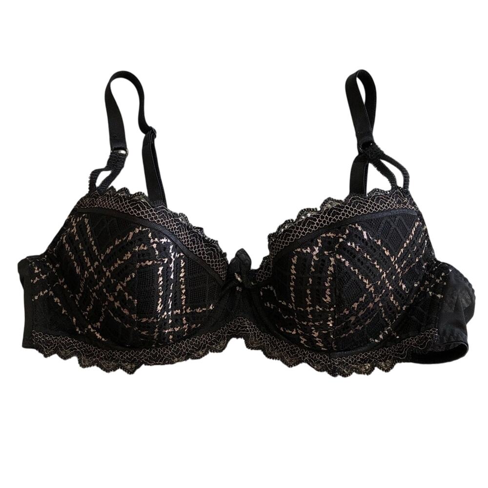 🌻 2/$20 Soma Size 34B Black Metallic Underwire Lined Lace Bra